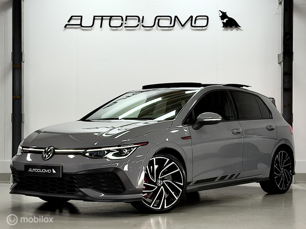 Volkswagen Golf - 2.0 TSI GTI Clubsport | PANO | Dodehoek | ACC | Stoel- & Stuurverwarming | Camera | IQ | 1 - AutoWereld.nl