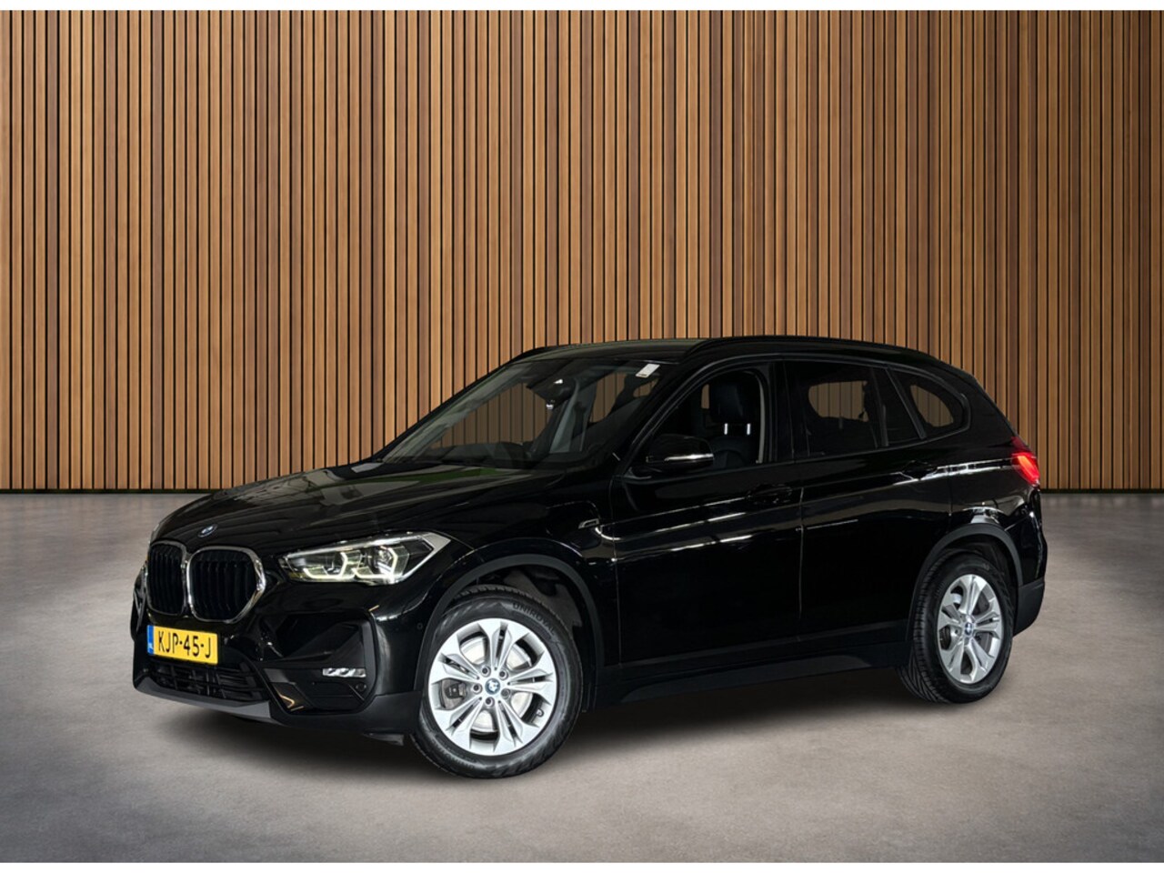 BMW X1 - xDrive25e Executive 2e-Eig. & Keurig-Onderh. BOVAG-Garantie. NL-Auto. - AutoWereld.nl