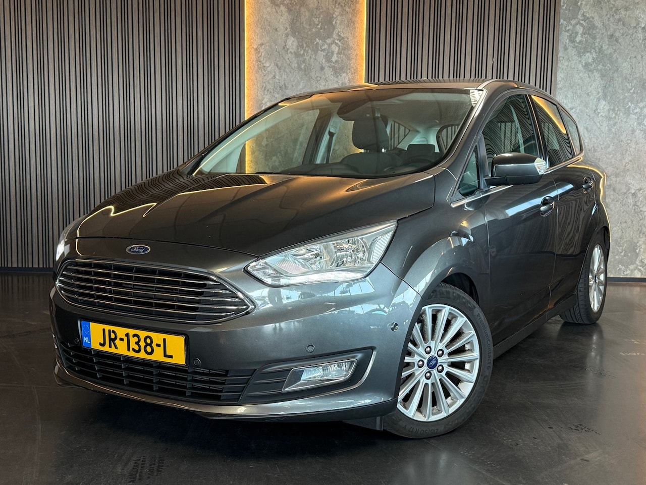 Ford C-Max - 1.5 Titanium Automaat | Lage KM NAP | Navi | PDC | Cruise - AutoWereld.nl