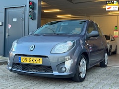 Renault Twingo - 1.2-16V Dynamique / NAP / AIRCO / LM-VELGEN '15 / ALL-SEASONS / ISOFIX / BEKERHOUDERS / MI