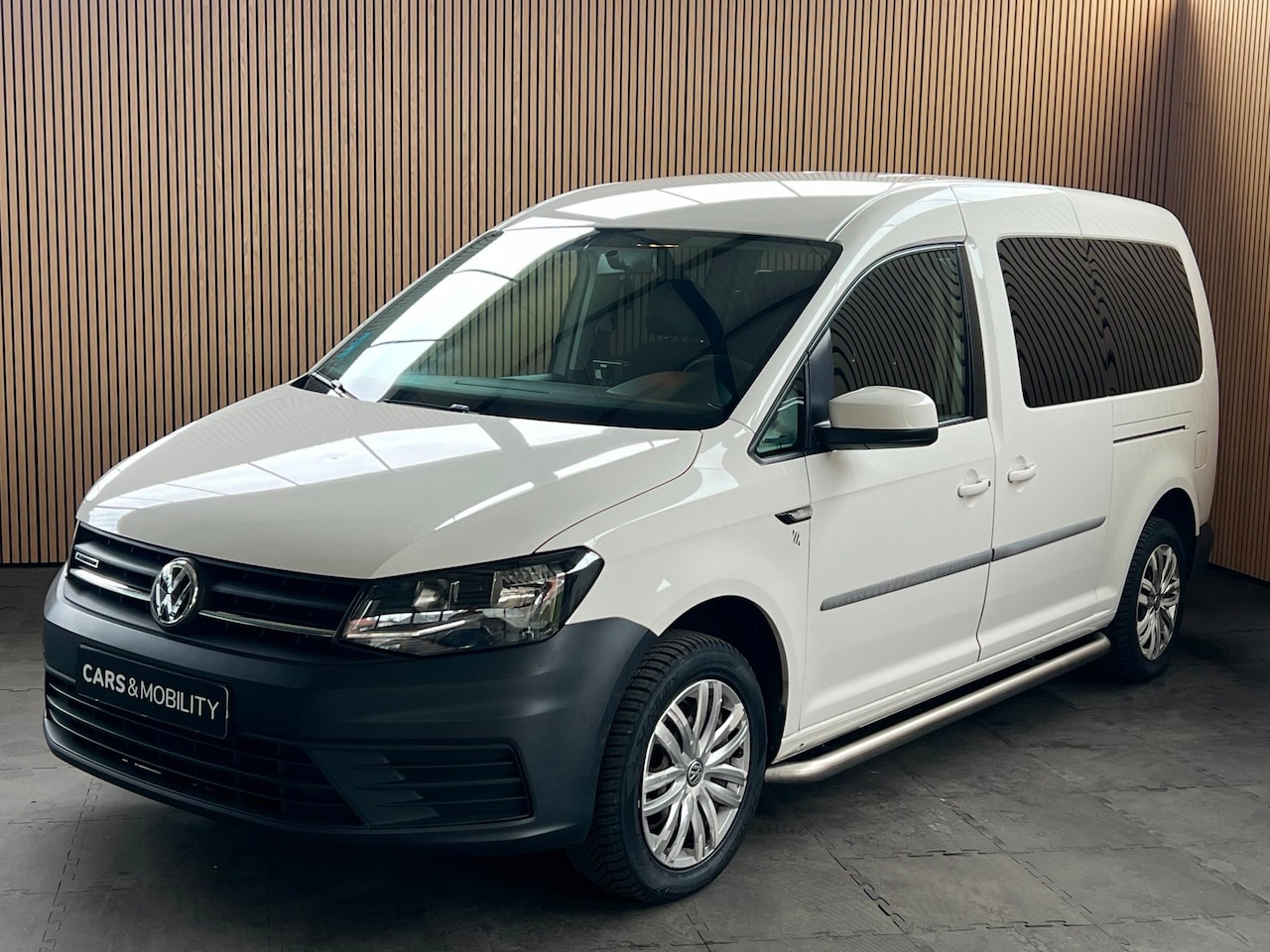 Volkswagen Caddy Maxi - 1.4 TGI Trendline 5p | Rolstoel | ook als taxi mogelijk - AutoWereld.nl