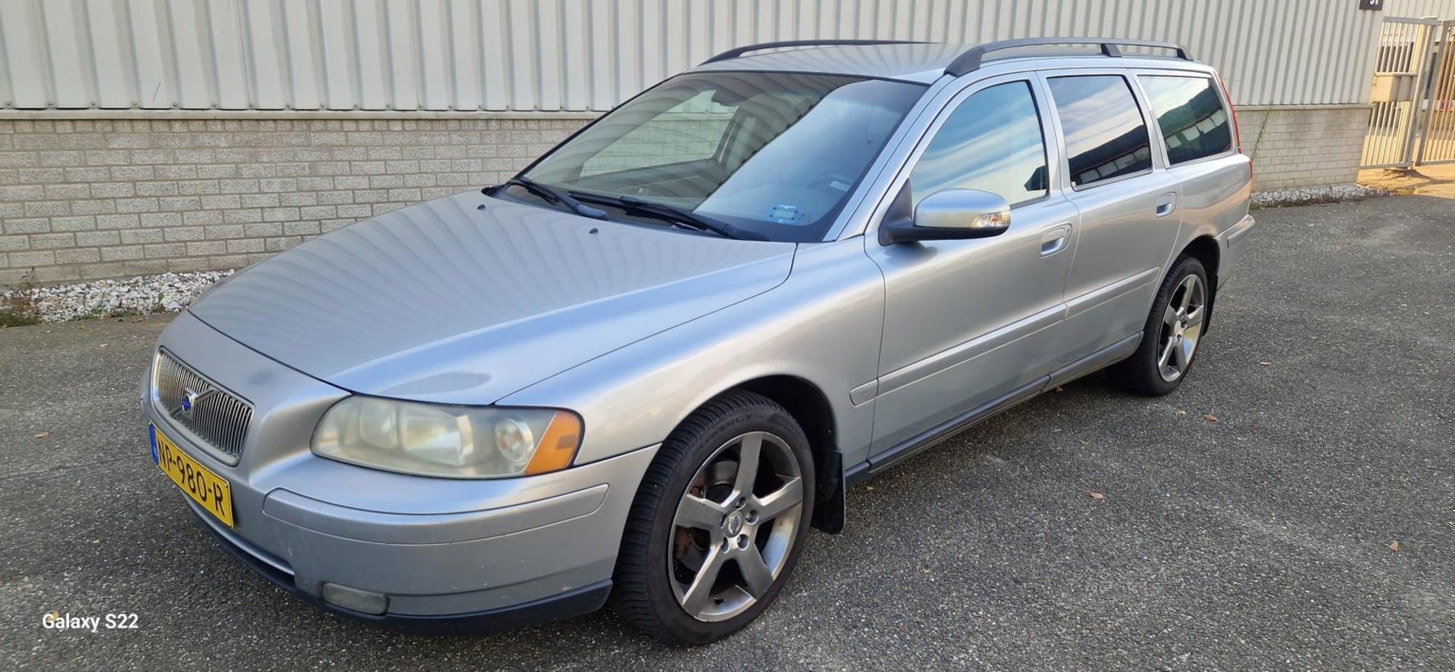 Volvo V70 - 2.4D Edition Sport 2.4D Edition Sport - AutoWereld.nl