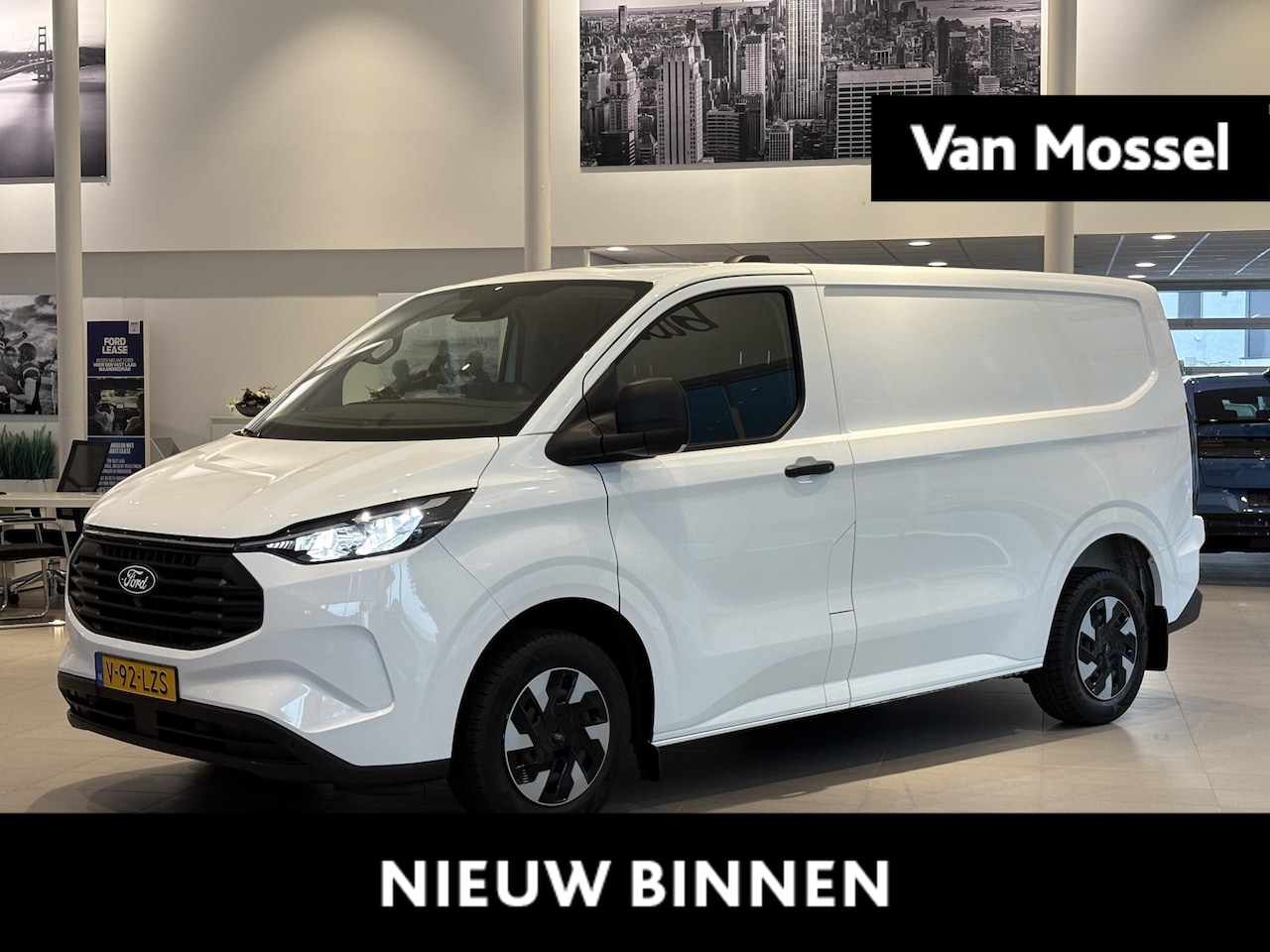 Ford Transit Custom - 320 2.5 PHEV L1H1 Trend | CAMERA | CARPLAY - AutoWereld.nl