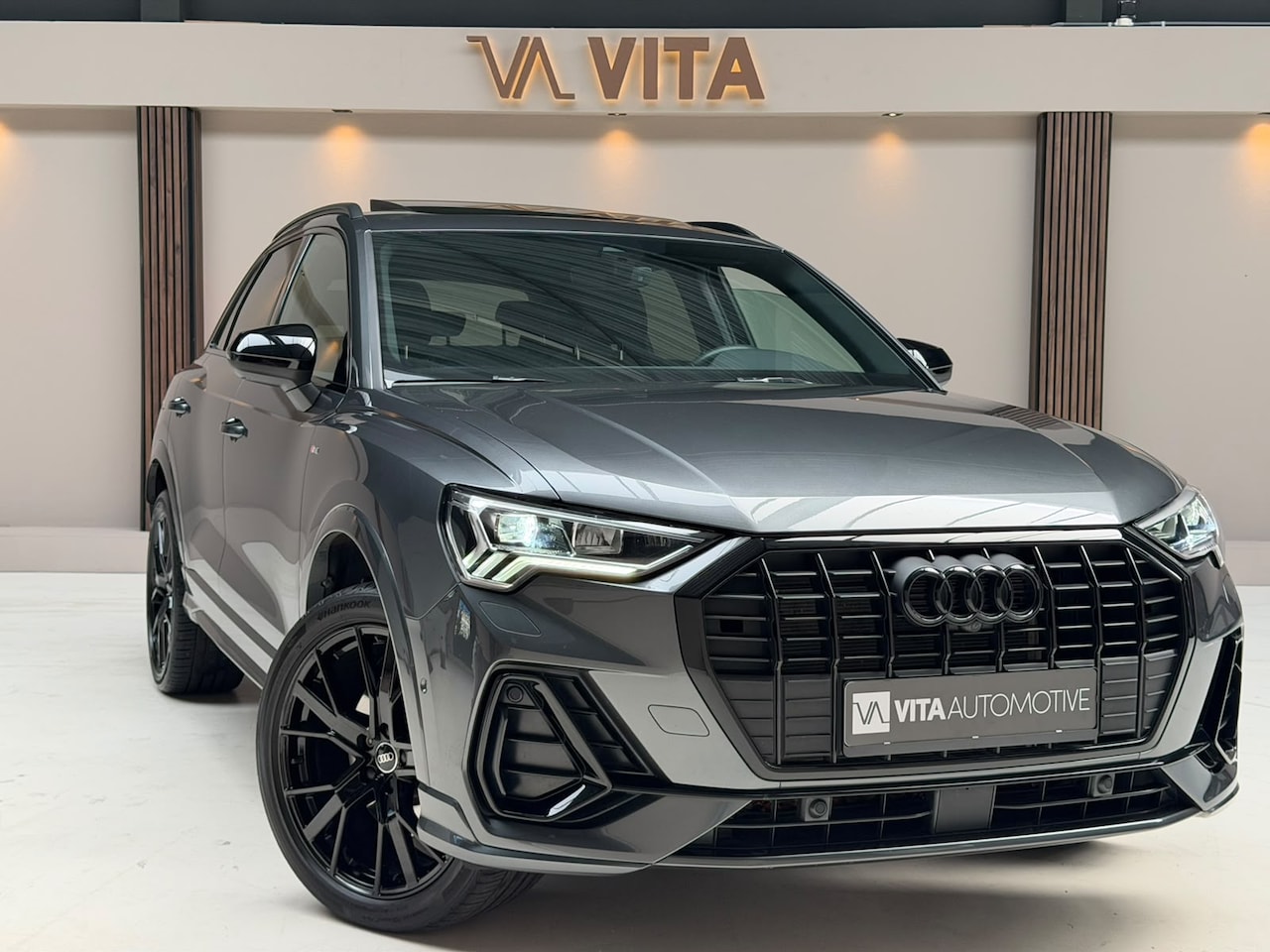 Audi Q3 - 45 TFSI e S edition PANO|Sfeerverlichting|Achterrijcamera|3xS-line| - AutoWereld.nl