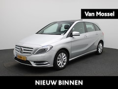 Mercedes-Benz B-klasse - 180 Ambition | Wordt Verwacht | Airco | Parkeersensoren | Panoramadak |