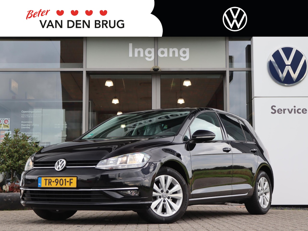 Volkswagen Golf - 1.0 TSI 115 pk Comfortline Business | Trekhaak | ACC | Navigatie | App Connect | Climate C - AutoWereld.nl