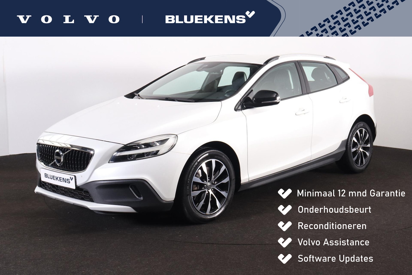 Volvo V40 Cross Country - T3 Dynamic Edition - LED koplampen - Navigatie - Verwarmbare voorstoelen - Trekhaak - AutoWereld.nl