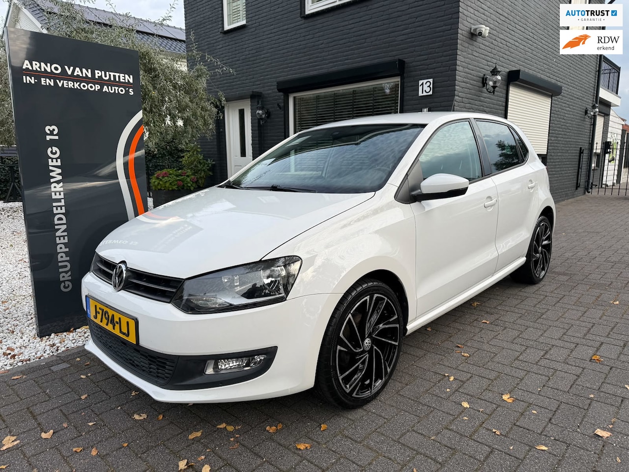 Volkswagen Polo - 1.2 Easyline /Airco / PDC / Stoelverwarming - AutoWereld.nl