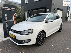 Volkswagen Polo - 1.2 Easyline /Airco / PDC / Stoelverwarming