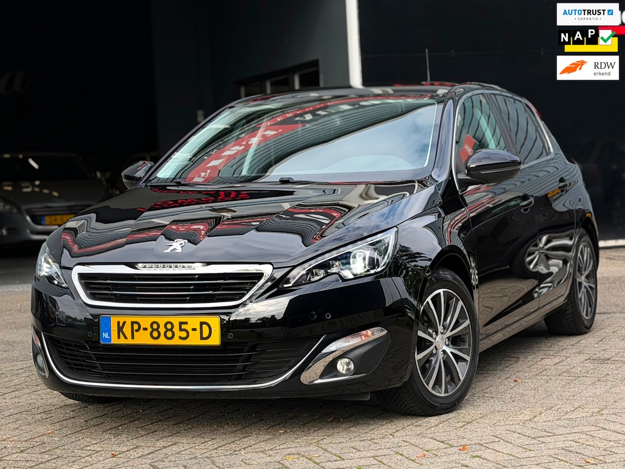 Peugeot 308 - 1.2 PureTech Allure PANO/KEYLESS ENTRY-GO/NAVI/LED | NETTE AUTO ! - AutoWereld.nl