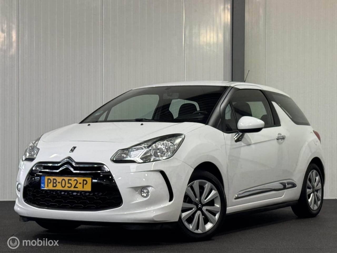 Citroën DS3 - 1.4 HDiF Chic 1.4 HDiF Chic - AutoWereld.nl