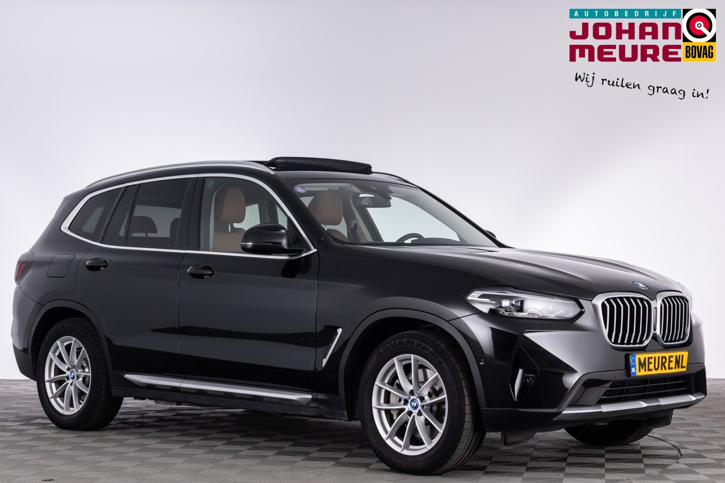 BMW X3 - xDrive30e High Executive | PANORAMADAK | LEDER | PHEV - AutoWereld.nl