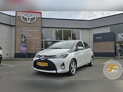 Toyota Yaris - 1.5 Hybrid TREND BI-TONE STOELVERW TREKHAAK NAVI CLIMA CRUISE BLUETOOTH CAMERA NL-AUTO 15'