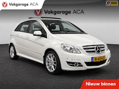 Mercedes-Benz B-klasse - 200 // PANORAMADAK // PDC VOOR&ACHTER // AIRCO // TREKHAAK // CRUISE //