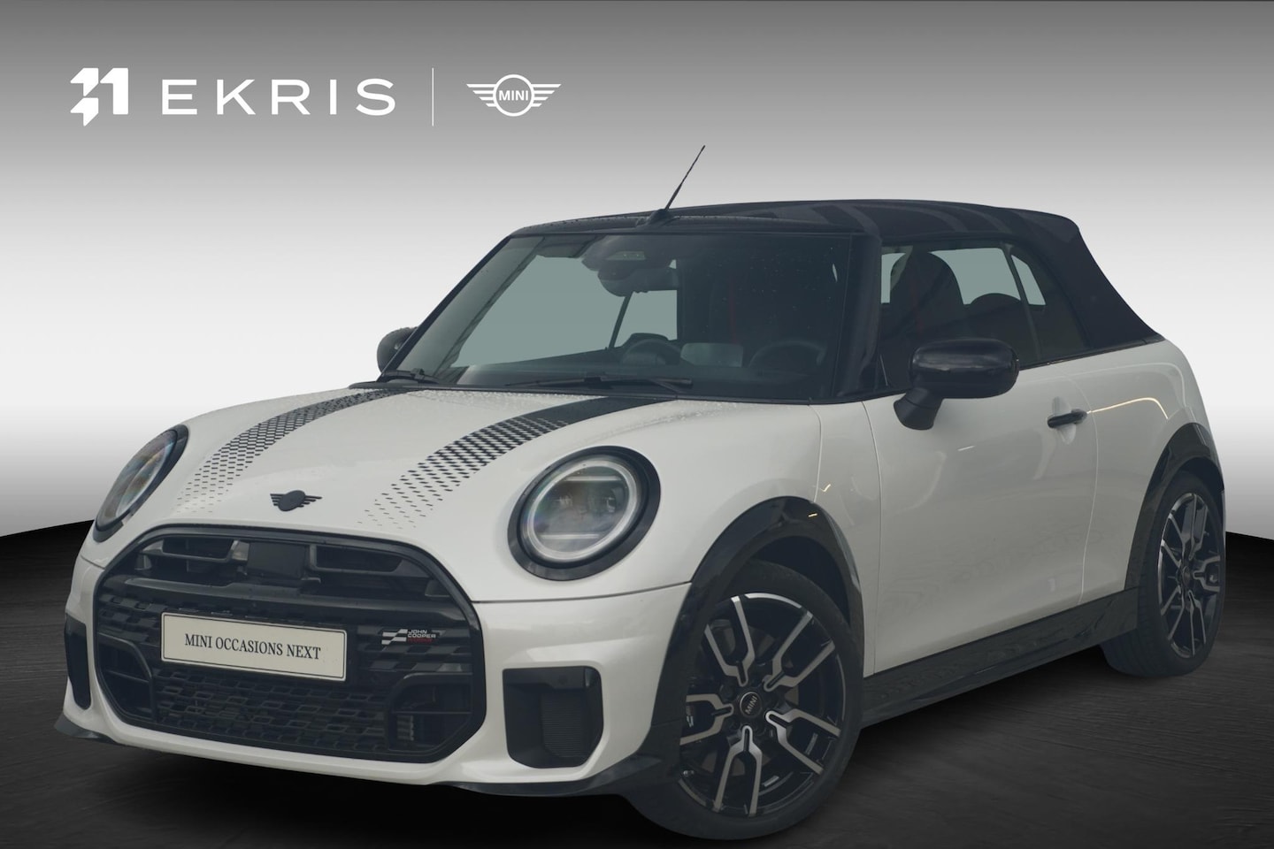 MINI Cabrio - 2.0 Cooper S John Cooper Works XL | John Cooper Works uitvoering | Pakket XL | Stoelverwar - AutoWereld.nl