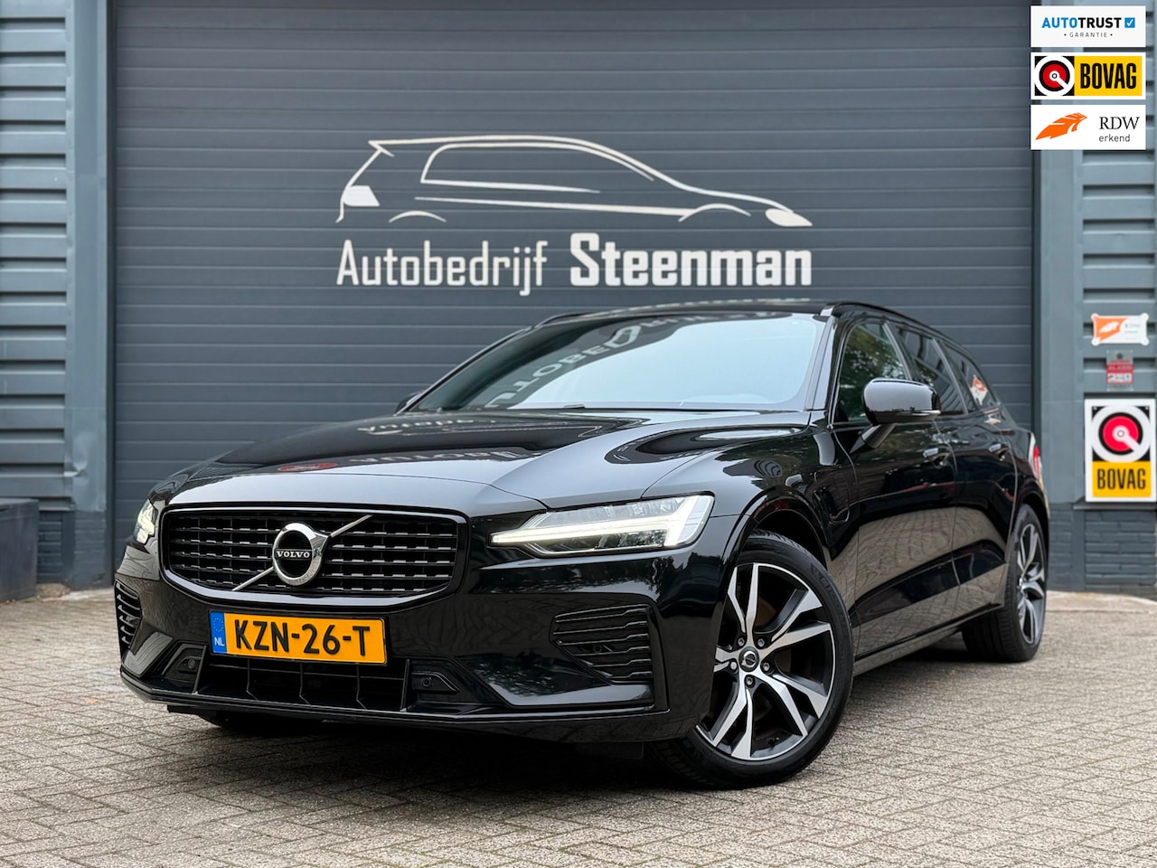 Volvo V60 - 2.0 T6 Recharge AWD R-Design | Pano | H&K | Camera - AutoWereld.nl