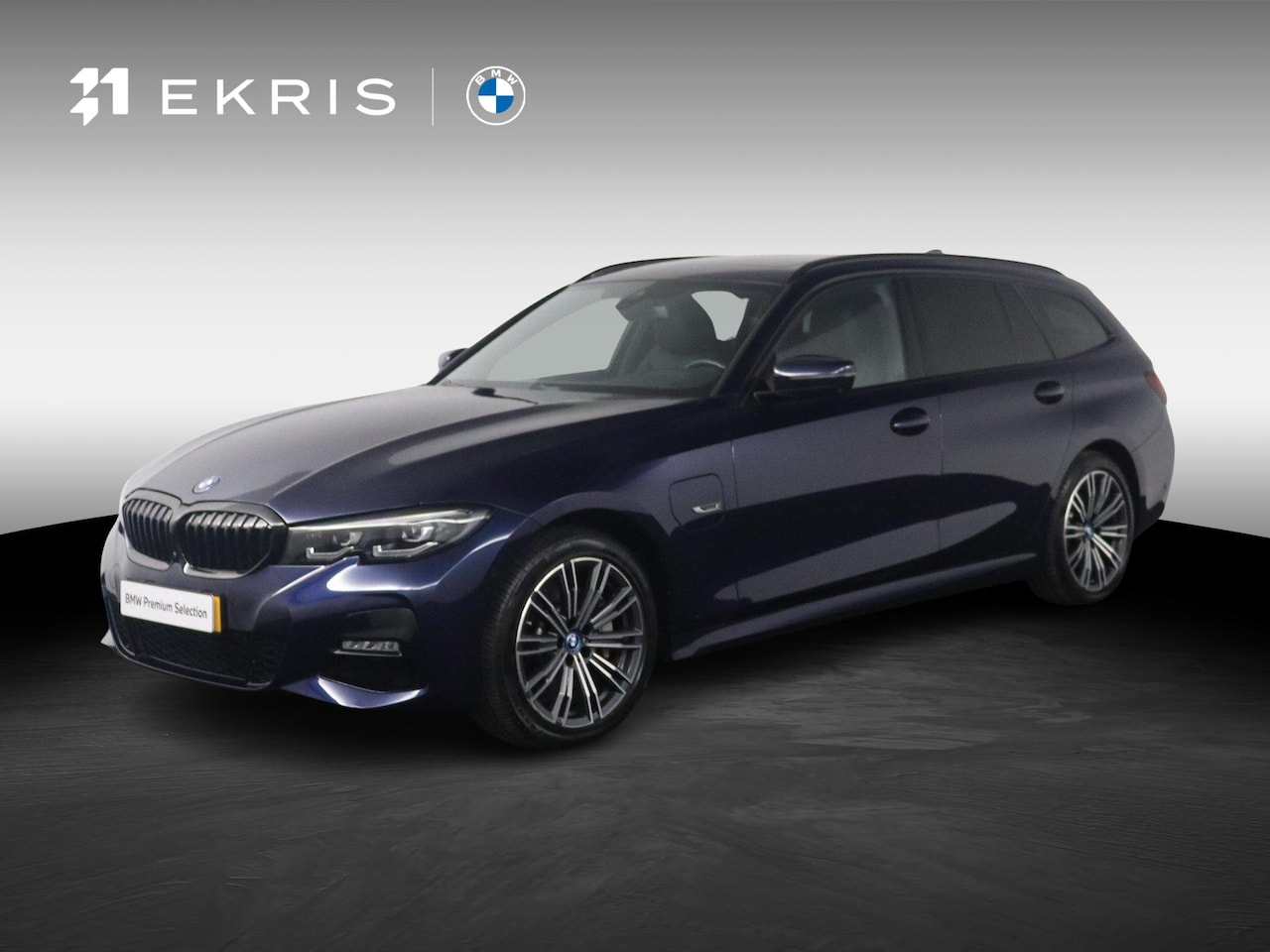 BMW 3-serie Touring - 330e xDrive M Sportpakket | Trekhaak | Stoelverwarming - AutoWereld.nl