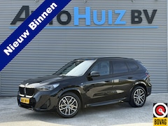 BMW X1 - sDrive20i M Sport Panoramadak Trekhaak Elek. Stoelverstelling Carplay Keyless Entry