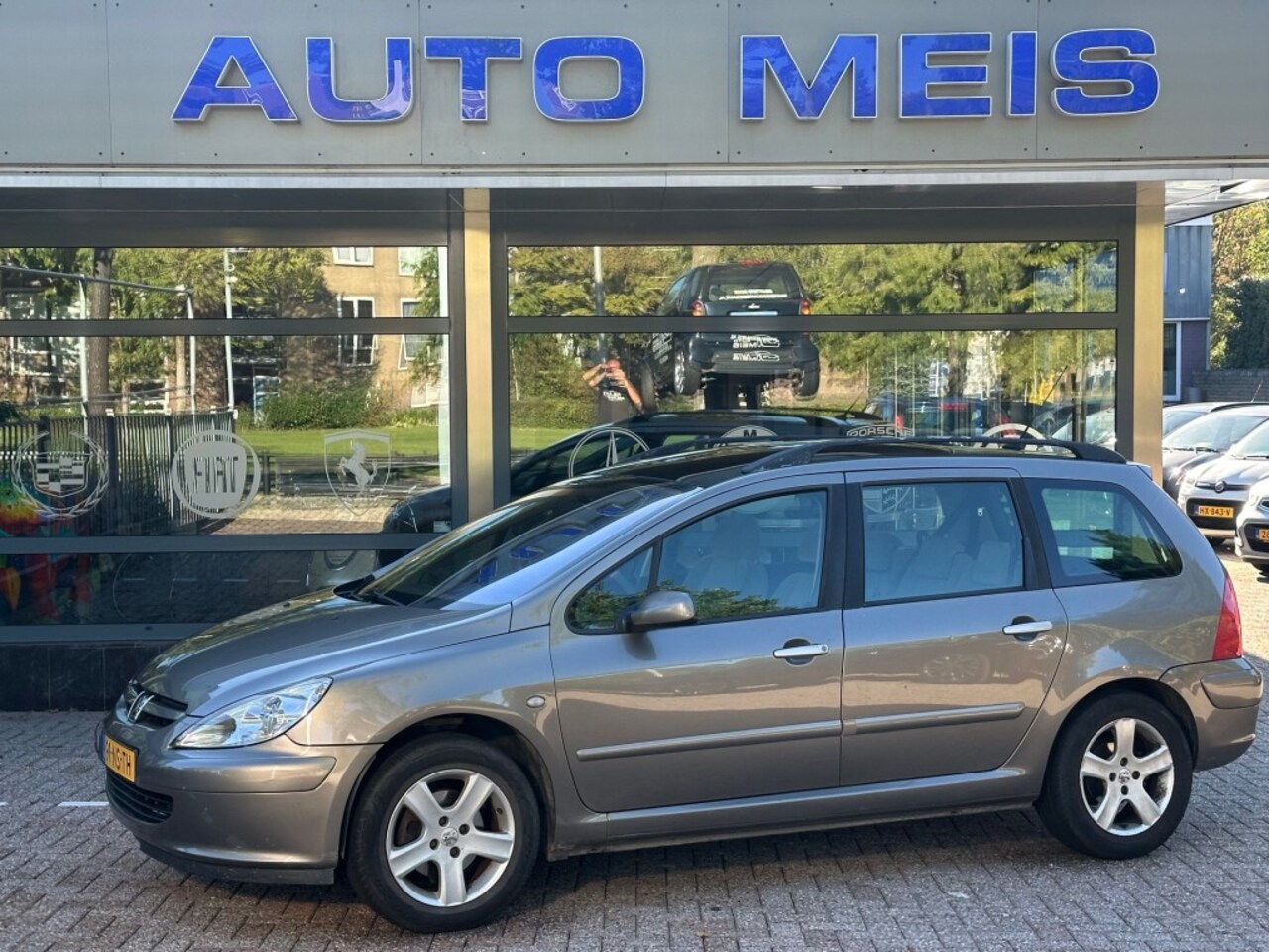 Peugeot 307 - 2.0-16V PACK Airco Cruise Trekhaak Panorama - AutoWereld.nl