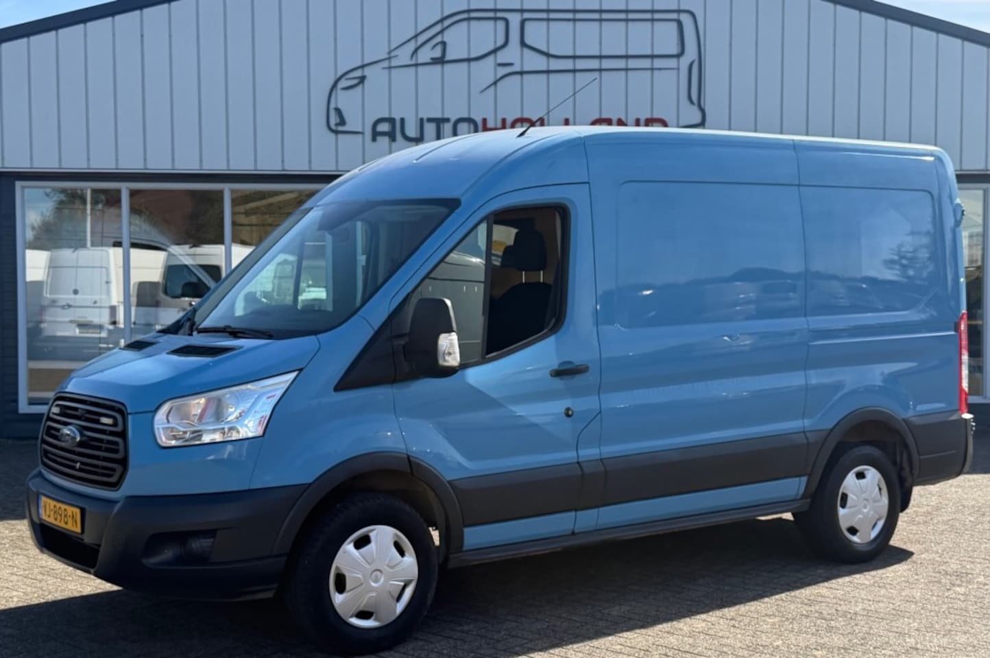 Ford Transit - 2.2 TDCI 92KW 125PK L2H2 TREKHAAK/ BIJRIJDERSBANK/ 100% DEALERONDERHOUDEN - AutoWereld.nl