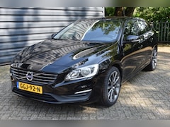 Volvo V60 - 2.4 D5 5 CILINDER MOMENTUMAUTOMAATBJ 2015215PK18INCH6894 EURO