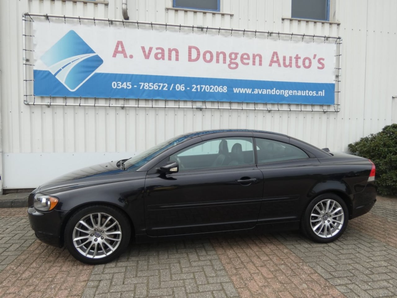 Volvo C70 - 2.5 T5 SUMMUM Automaat,Leer,Navi,Memory,Trhaak,Xenon - AutoWereld.nl