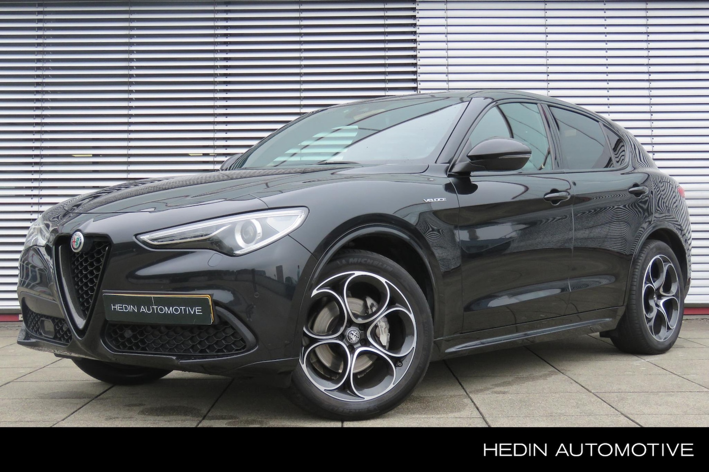 Alfa Romeo Stelvio - 2.0 T AWD Veloce | Schuif-/Kanteldak | Harman Kardon | Schakelflippers | - AutoWereld.nl