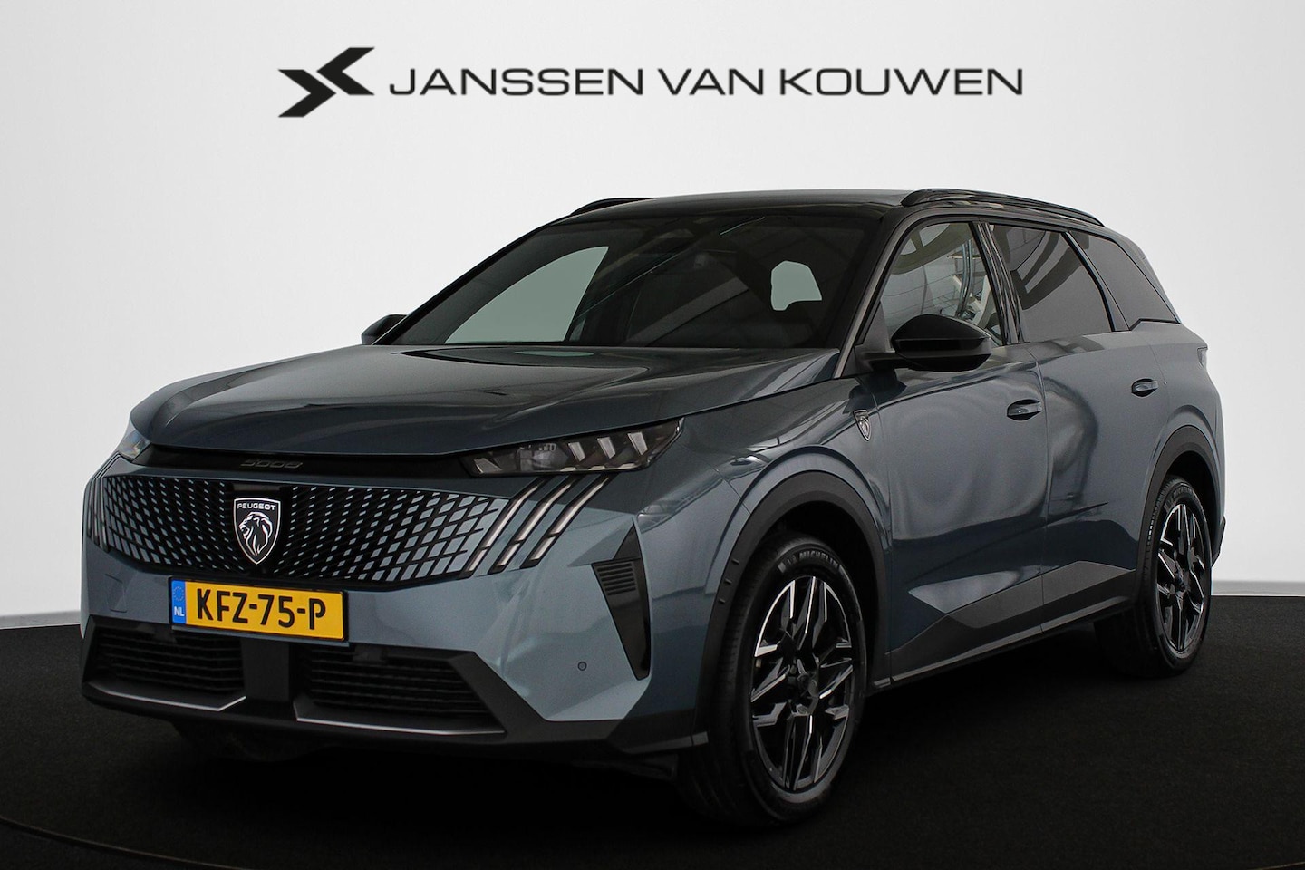 Peugeot 5008 - 1.2 Hybrid 136 GT 7p Stoelverwarming Camera Keyless - AutoWereld.nl