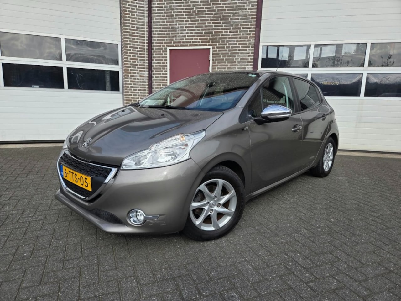 Peugeot 208 - 1.2 e-VTi Style Automaat - Cruise control - Airco - Prijs all-in - AutoWereld.nl