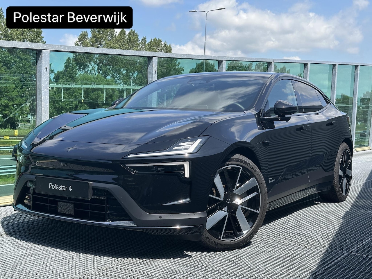 Polestar 4 - Long Range Dual motor Prime 100 kWh / Pano. dak / Elek. verstelbare stoelen / Stuur+stoelv - AutoWereld.nl
