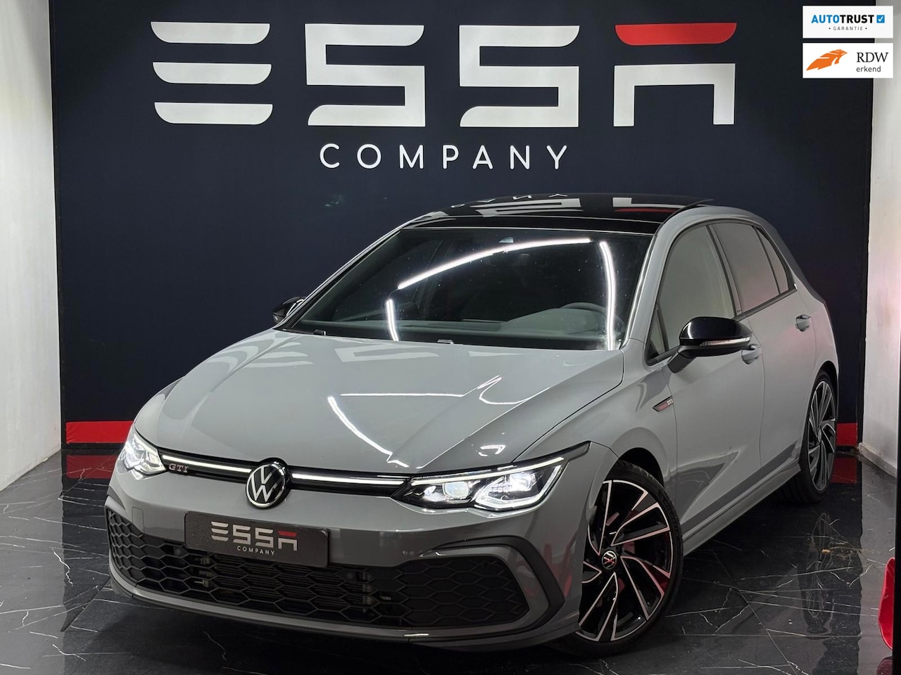 Volkswagen Golf - 2.0 TSI GTI Pano IQ Camera Stoelverwarming ACC - AutoWereld.nl