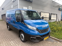 Iveco Daily - 35S14 2.3 300 Kort Laag L1H1 Trekhaak 3500 kg!