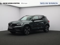 Volvo XC40 - 2.0 B4 Plus Dark / Pan. dak / Trekhaak / Privacy glass / Nubuck / 360 camera