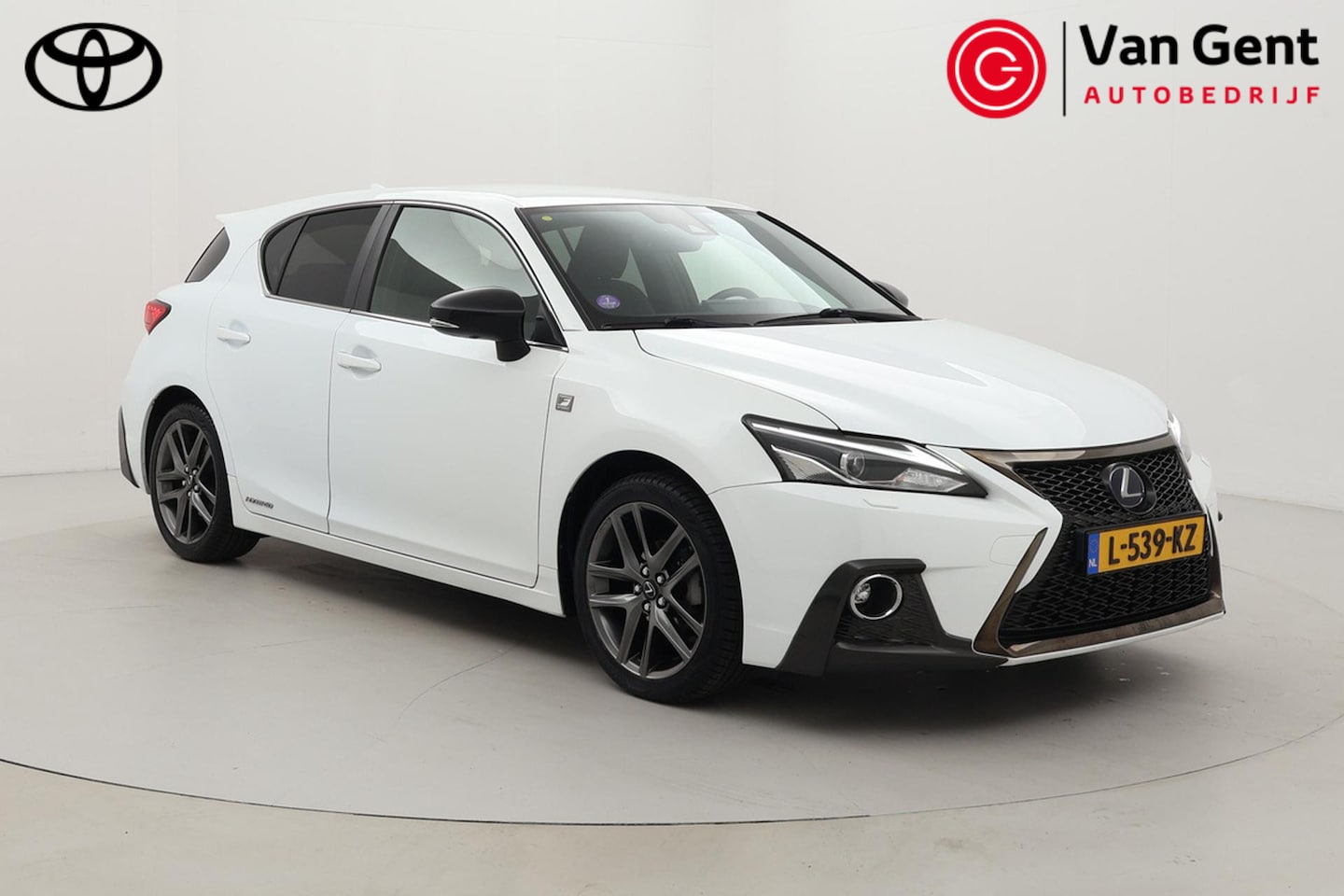 Lexus CT 200h - F Sport Line | Navigatie | Stoelverwarming | LED | Keyless | Adaptive Cruise Control | Cli - AutoWereld.nl