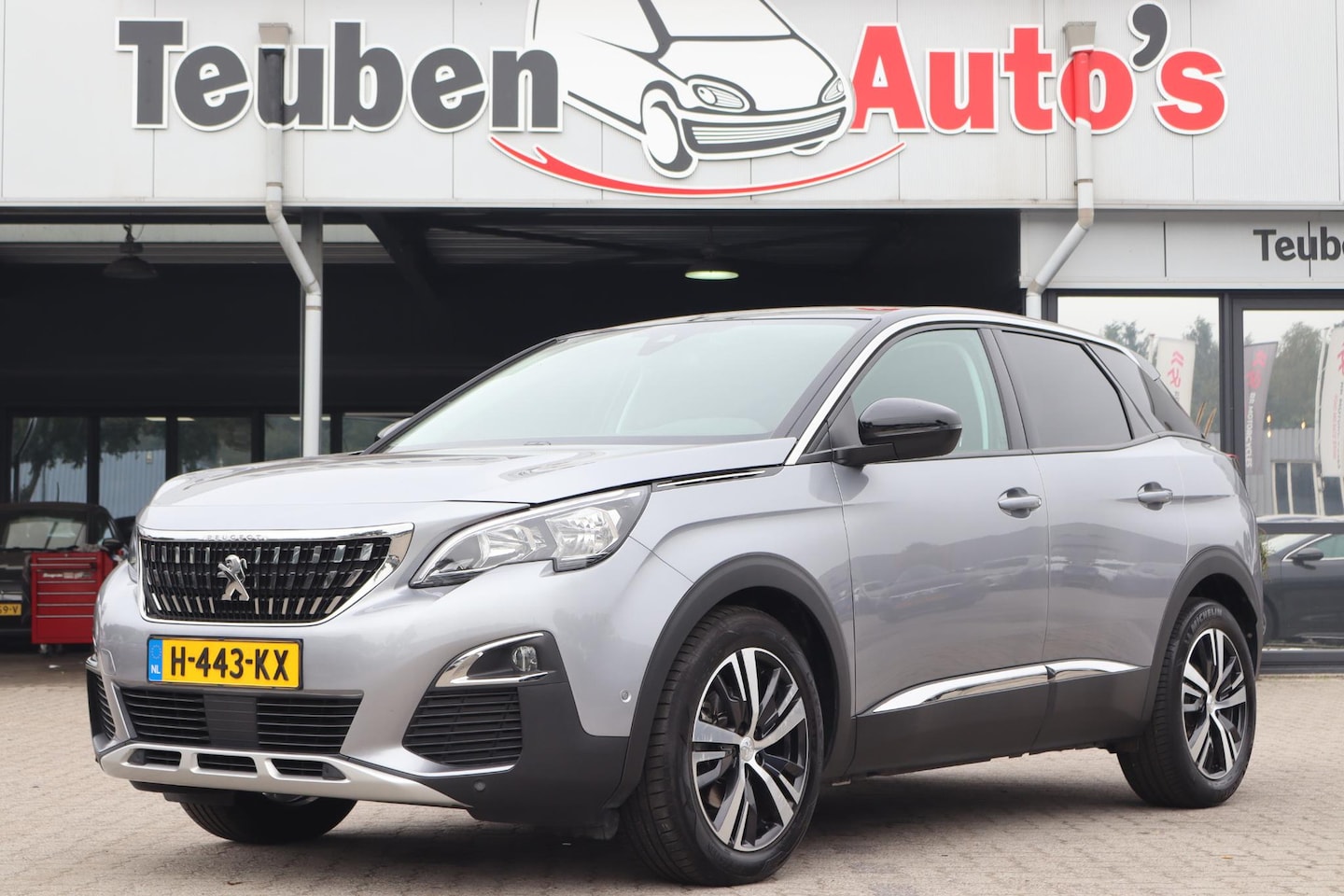 Peugeot 3008 - 1.2 PureTech Active | Automaat | Executive Pack | Camera | Trekhaak | Apple Carplay/Androi - AutoWereld.nl