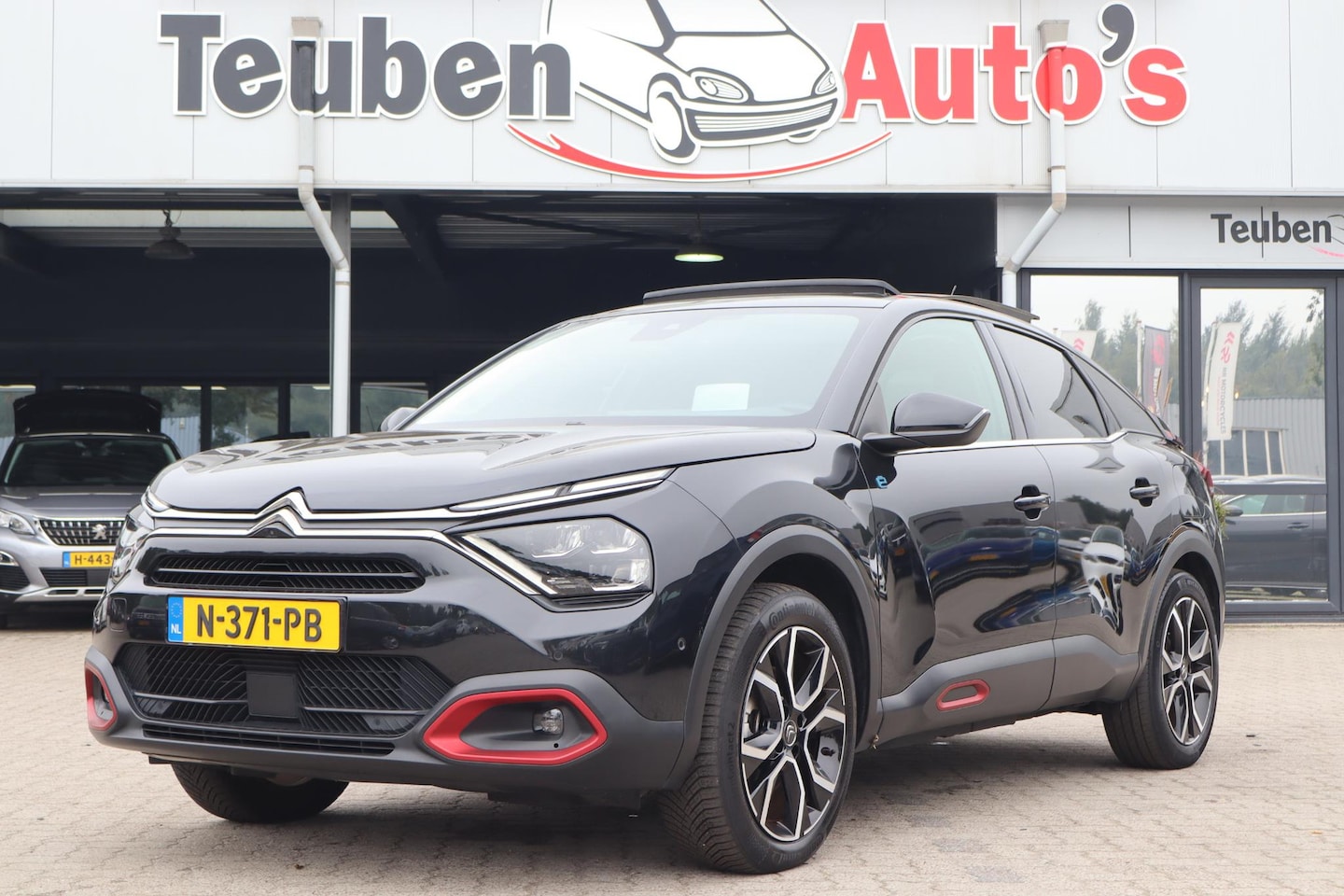 Citroën Ë-C4 - Shine 50 kWh | SOH 91,4% | Elektrisch glazen panorama-dak | Leder | Stoel-stuurverwarming - AutoWereld.nl