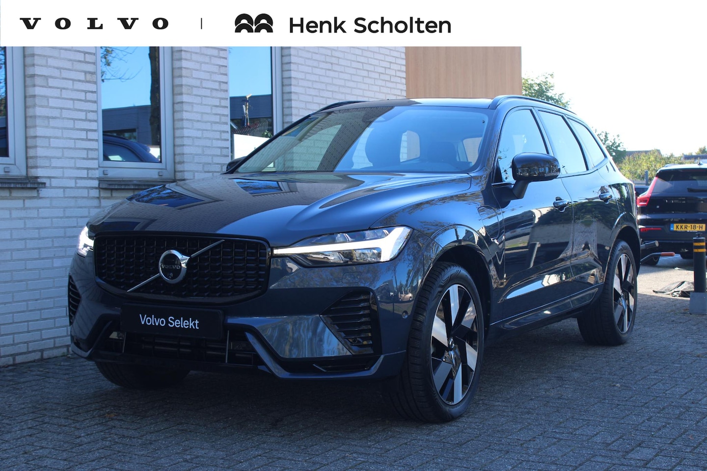 Volvo XC60 - T6 Plug-in hybrid AWD Ultra Dark | Trekhaak | Panoramadak | Verwarmbare voorstoelen, achte - AutoWereld.nl