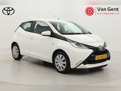 Toyota Aygo - 1.0 VVT-i x-play | Airco | Camera | Bluetooth | Elektrische ramen voor