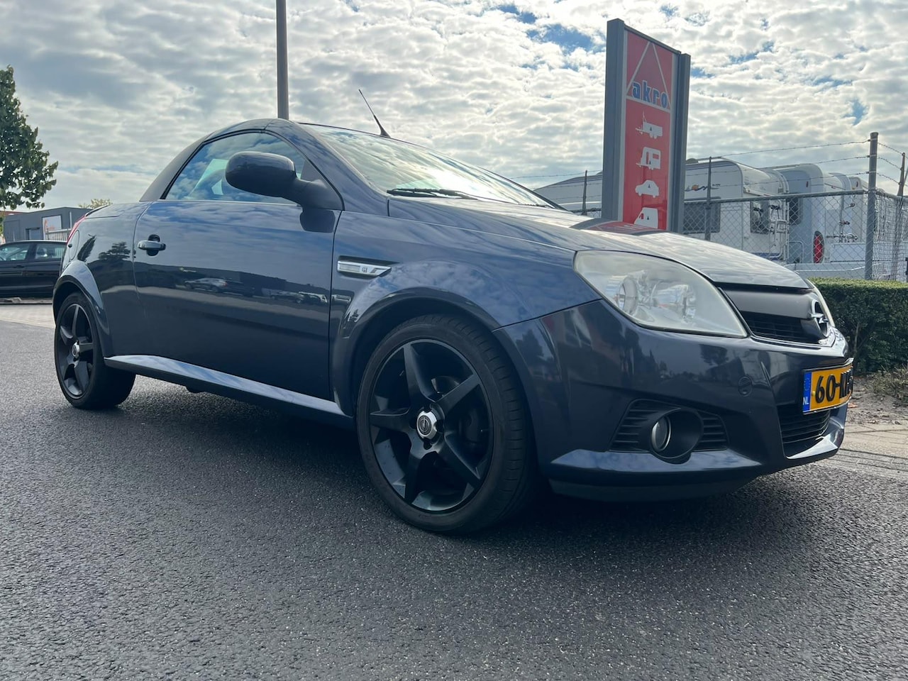 Opel Tigra TwinTop - 1.8-16V Rhythm | Airco | Camera | Bluetooth | NAVI | Lederen Bekleding - AutoWereld.nl