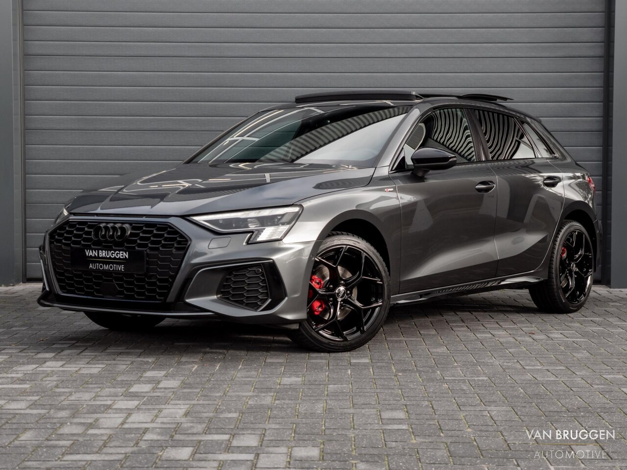 Audi A3 Sportback - 30 TFSI S-Line Pano RS-Stoelen Sfeer Standkachel - AutoWereld.nl