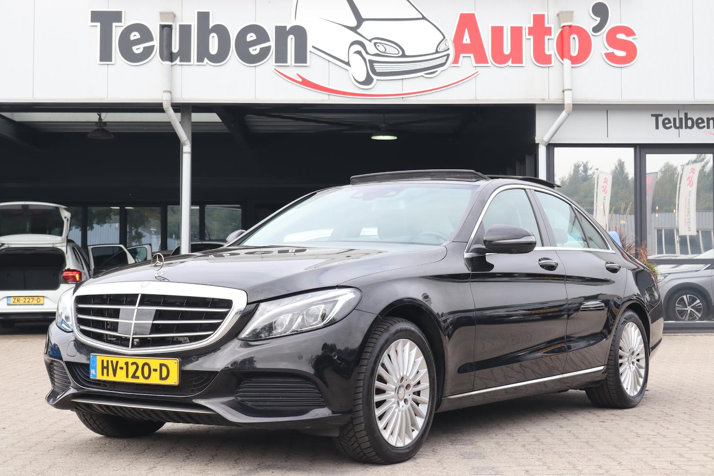 Mercedes-Benz C-klasse - 350 e Lease Edition | Elektrisch glazen panorama-dak | Burmester audio | 360 camera - AutoWereld.nl