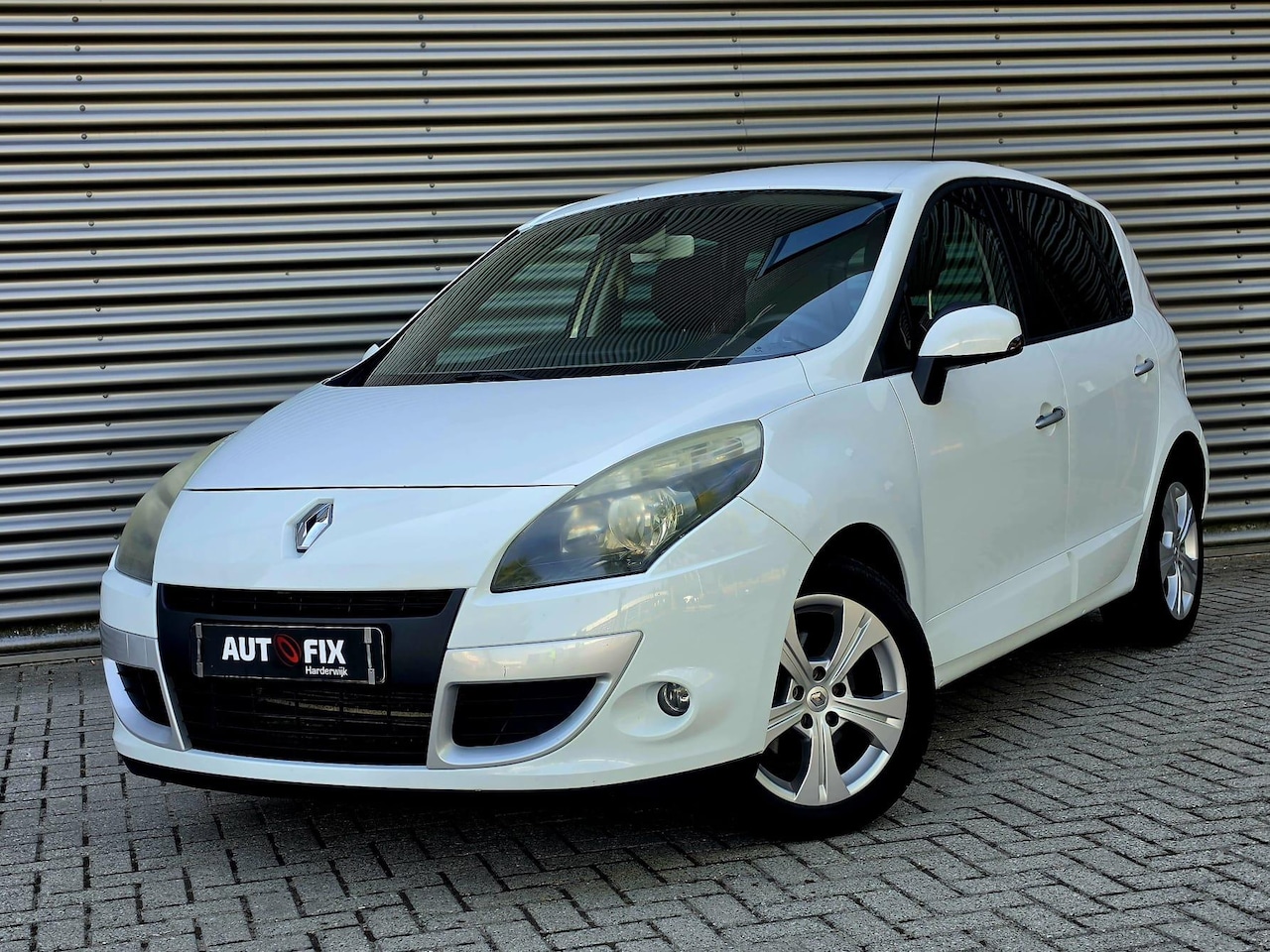 Renault Scénic - 1.4 TCE Dynamique / PDC / Trekhaak / Cruise - AutoWereld.nl