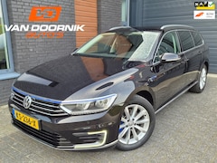 Volkswagen Passat Variant - 1.4 TSI GTE Connected Series 218PK/Carplay/Trekhaak/Led Xenon/Dealer onderhouden