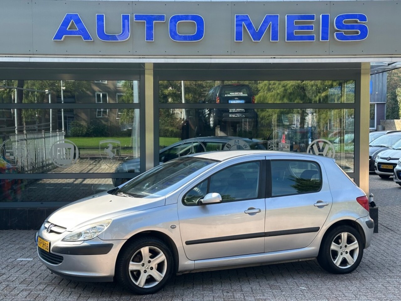 Peugeot 307 - 2.0-16V Gentry Airco Met APK 14-08-2027 Zo Meenemen Lees Tekst! - AutoWereld.nl