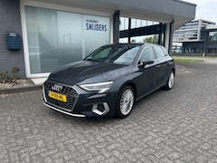 Audi A3 Sportback - 30 TFSI Advanced EDITION AUTOMAAT