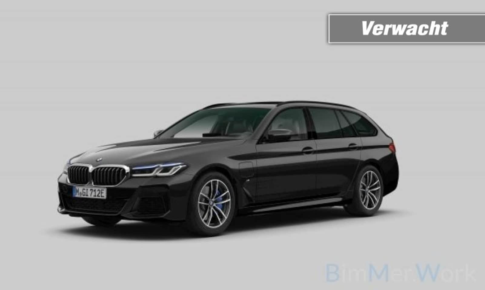 BMW 5-serie Touring - 530e Touring M-Sport,Laser,Pano,Keyless,Leer,Carplay,Stoelverw,Camera, - AutoWereld.nl