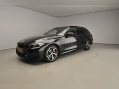 BMW 3-serie Touring - 318i | M-Sportpakket | LED | Leder | Trekhaak | Panoramadak | Stoelverwarming | DAB | Alu