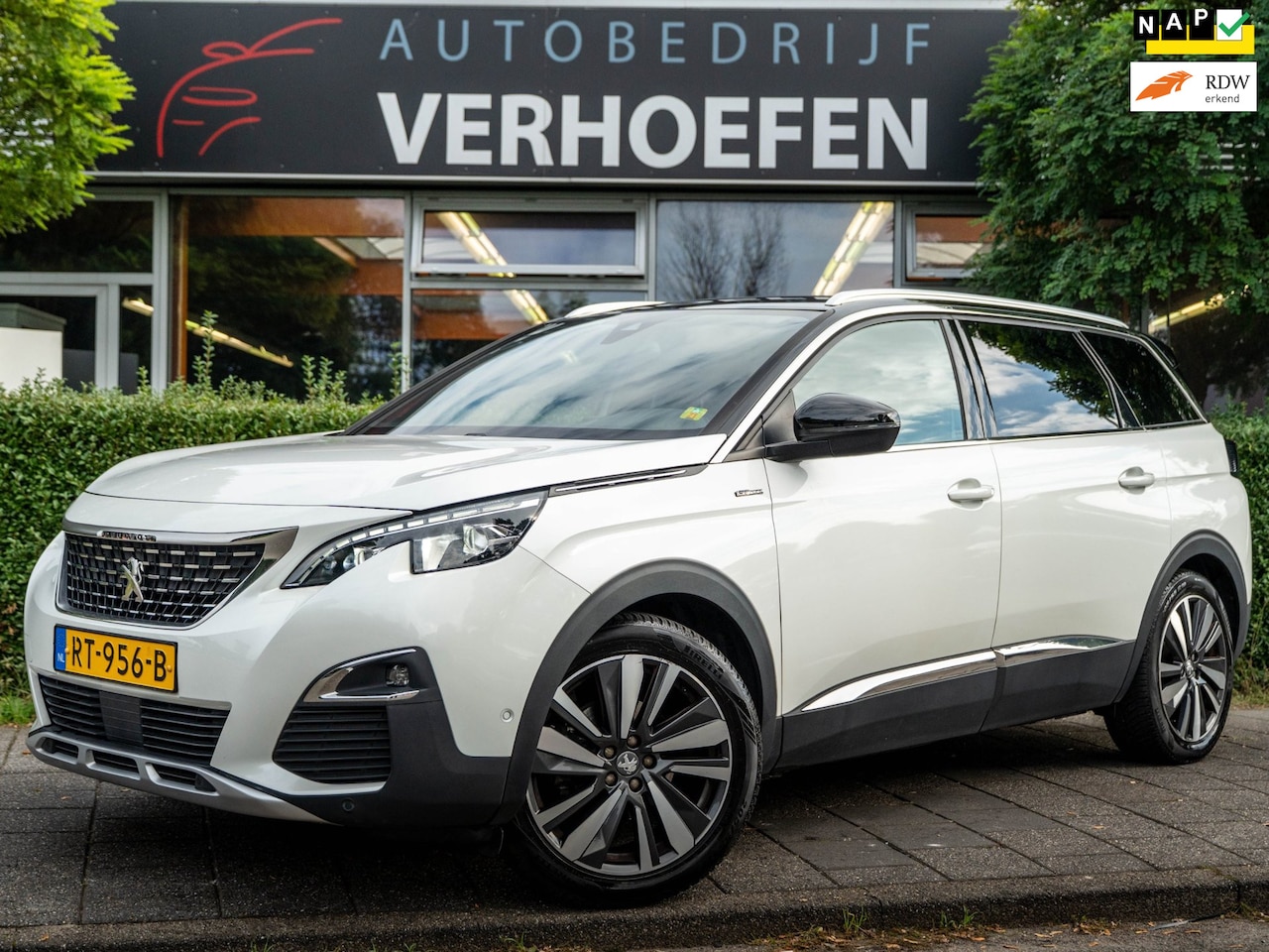 Peugeot 5008 - 1.2 | GT-LINE| 7 PERSOONS | APPLE CARPLAY | STOEL VERW | 360 CAMERA | DEALER AUTO ! - AutoWereld.nl