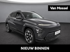 Hyundai Kona Electric - Premium 64.8 kWh | Warmtepomp | 360 Camera | Draadloos Carplay/Android Auto | Elektrische