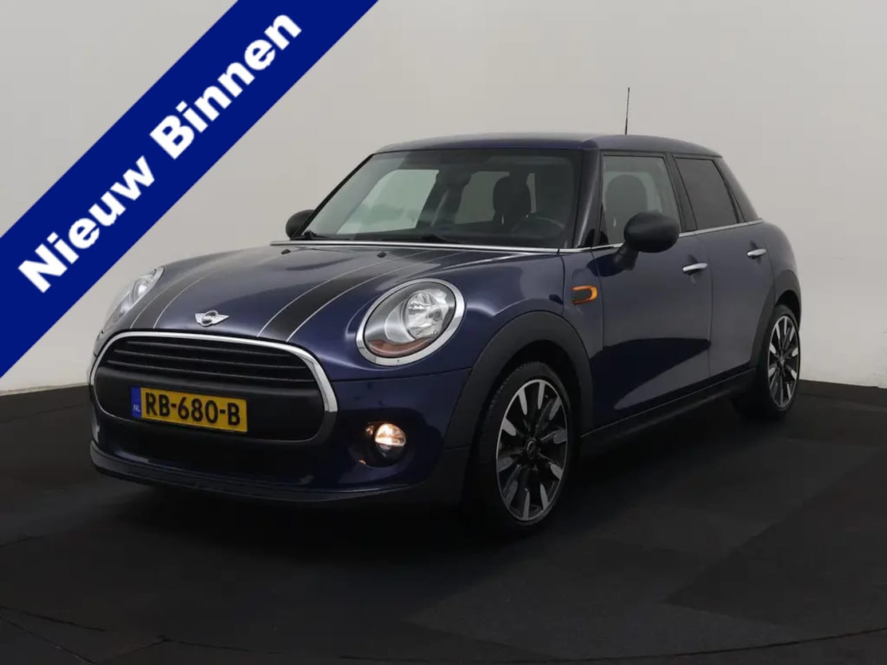 MINI 5-Deurs - 1.2 One Business, naigatie, 5 deurs, keurige auto met zeer veel opties - AutoWereld.nl